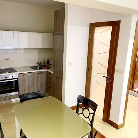 דירה Central Apartment